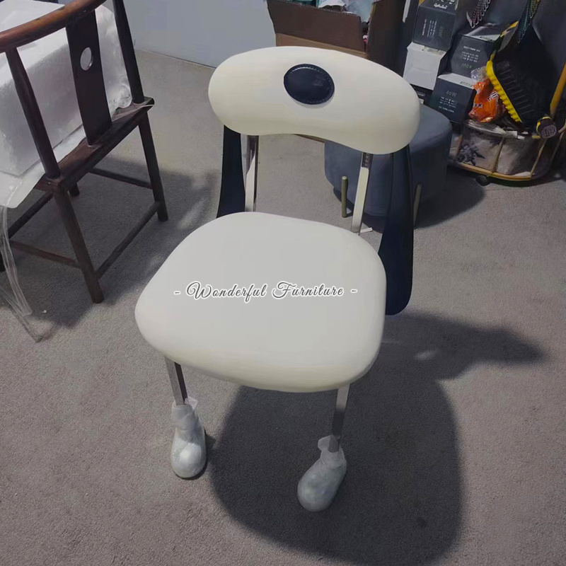 Antique Dog Design Backrest Chair Creative Personality Household Children's Bedroom Cute Cartoon Chair