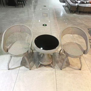 Wholesale Restaurant Outdoor Rattan Chair And Table Set Wicker Modern Small Space Outdoor Chair And Table