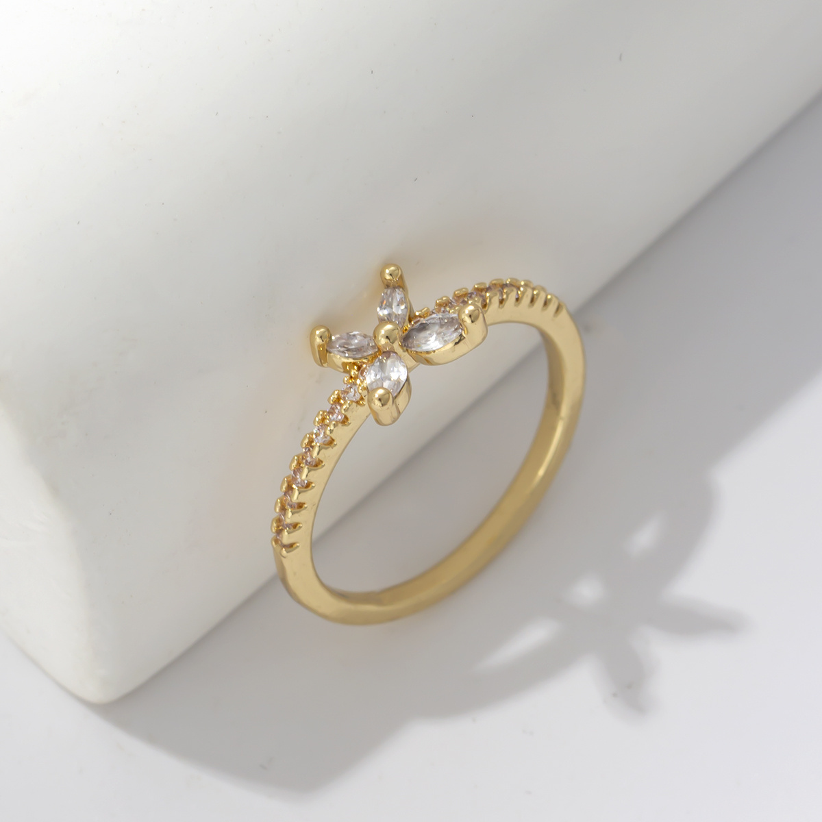 Fashionable Essence 18K gold plated new gold rings design for women