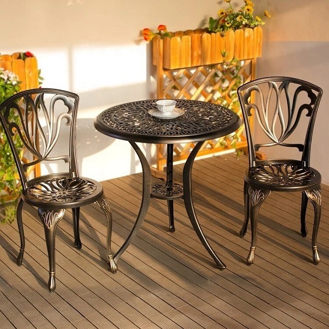 Cast aluminum balcony table and chair combination outdoor garden chair European outdoor terrace courtyard small coffee table