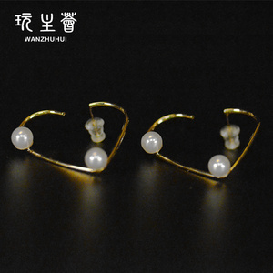 Hot selling unique heart shape design pearl women gold plated earrings