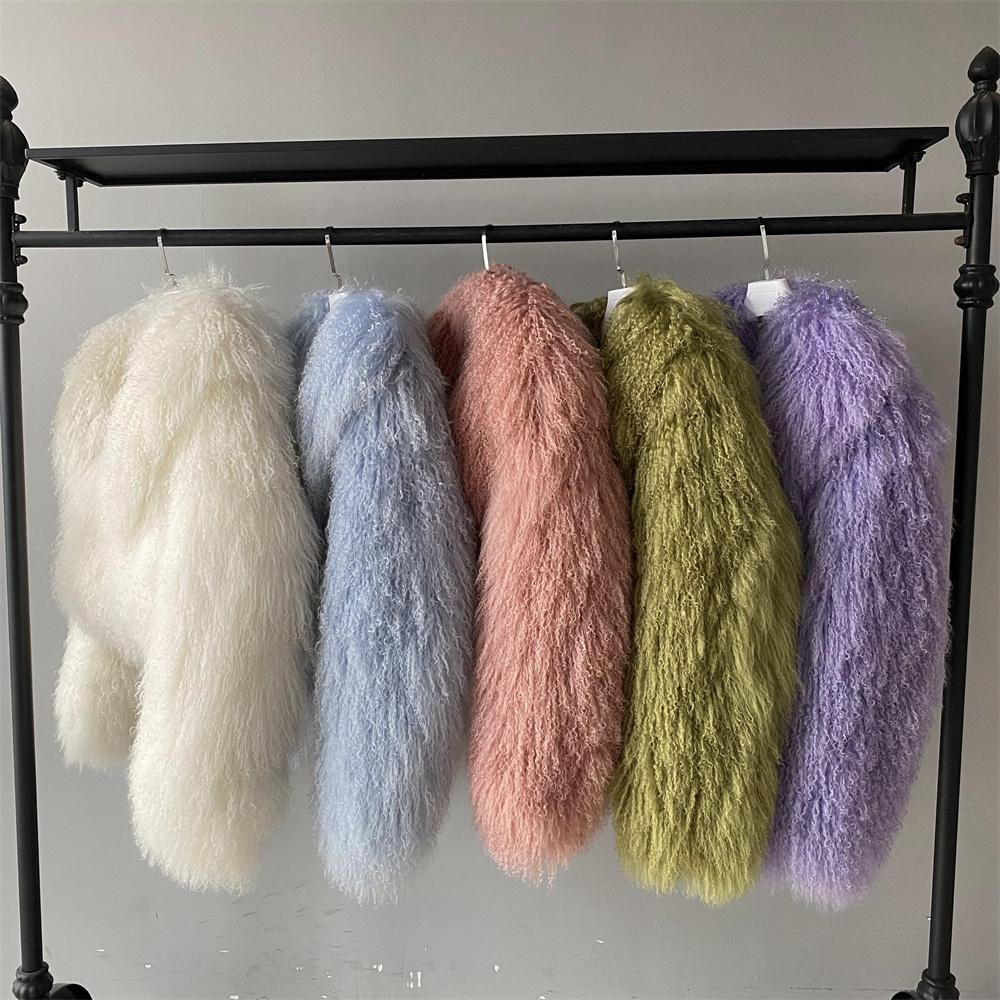 Wholesale Fashion Real Fur Jacket Custom Warm Thick Cropped Winter Luxury Women Natural Mongolian Lamb Russian Fur Coats