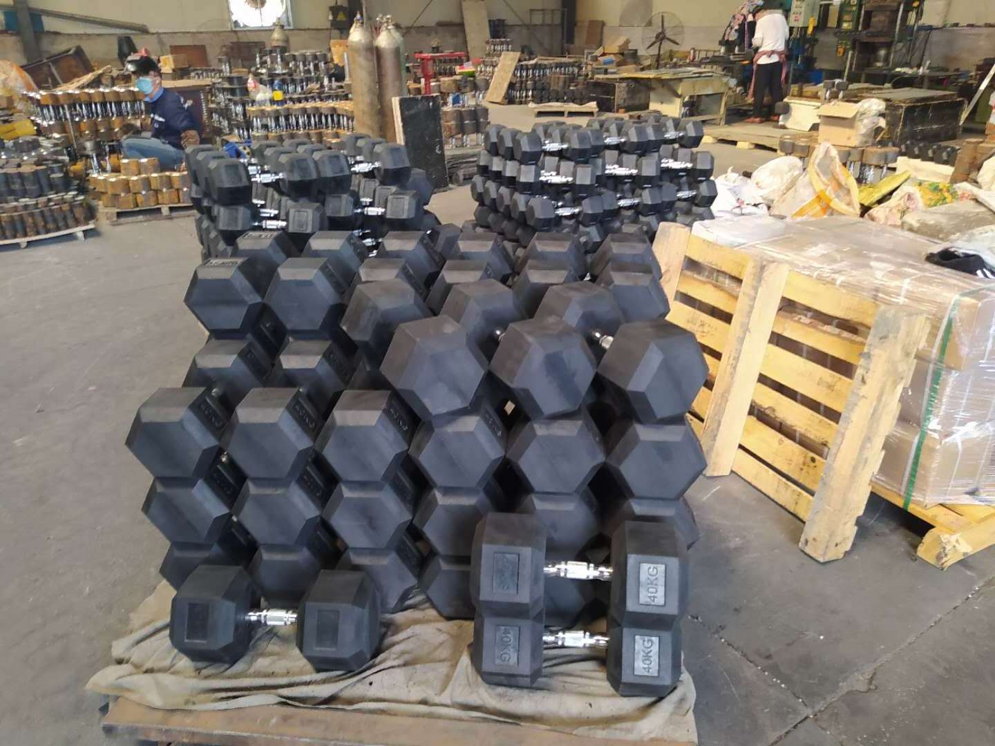 Wholesale cheap 5-100 lbs gym equipment multi-function black color rubber dumbbells coated encased hex dumbbell