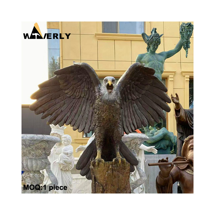 Large Outdoor Garden Flying American Life Size Metal Brass Bronze Eagle Statue Statue Standing On Tree Trunk Sculpture For Sale