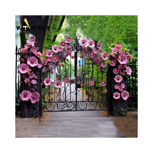 Large Luxury Villal Courtyard Cast Wrought Metal Iron Main Gate Designs Fancy Garden Iron Gate Flower Design