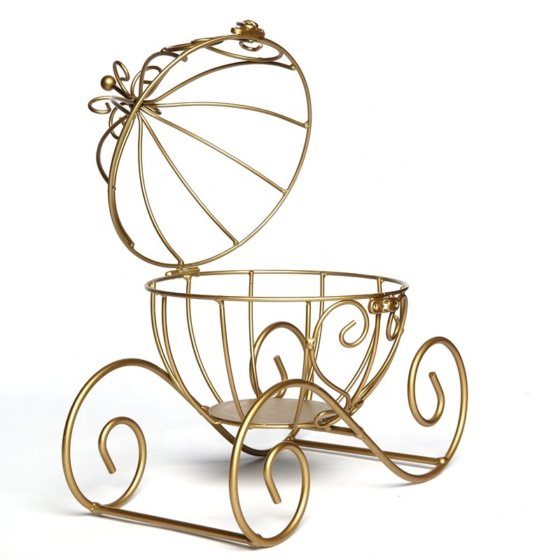 Centerpiece for Wedding Party and Any Special Occasion Craft and Party Cinderella Carriage Christmas Metal Candle Holder