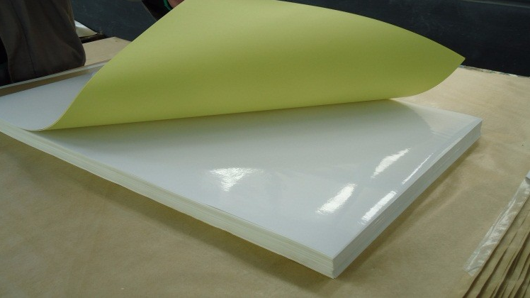 hot sale self adhesive paper hot melt adhesive/water based glue durable sticker