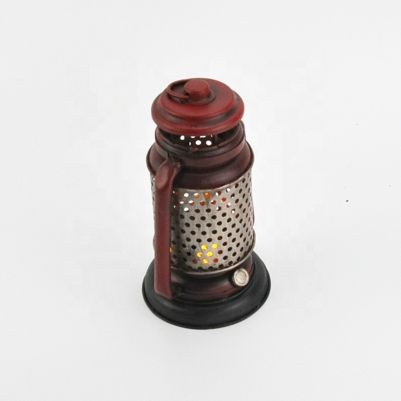 Camping Outdoor Red Hanging Led Hurricane Lamp Kerosene Antique Oil Lantern Garden Decorative Metal Light Lamp