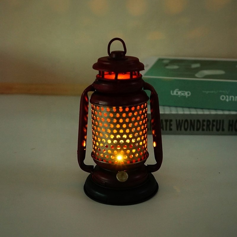 Camping Outdoor Red Hanging Led Hurricane Lamp Kerosene Antique Oil Lantern Garden Decorative Metal Light Lamp