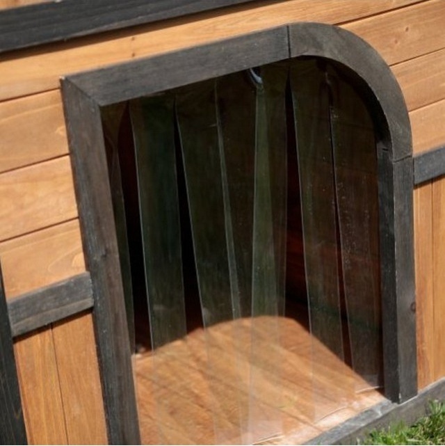 Extra Large Solid Wood Dog Houses Suits Two Dogs Or 1 Large Breeds Outdoor Dog Bed Has A Raised Bottom and Natural Insulation