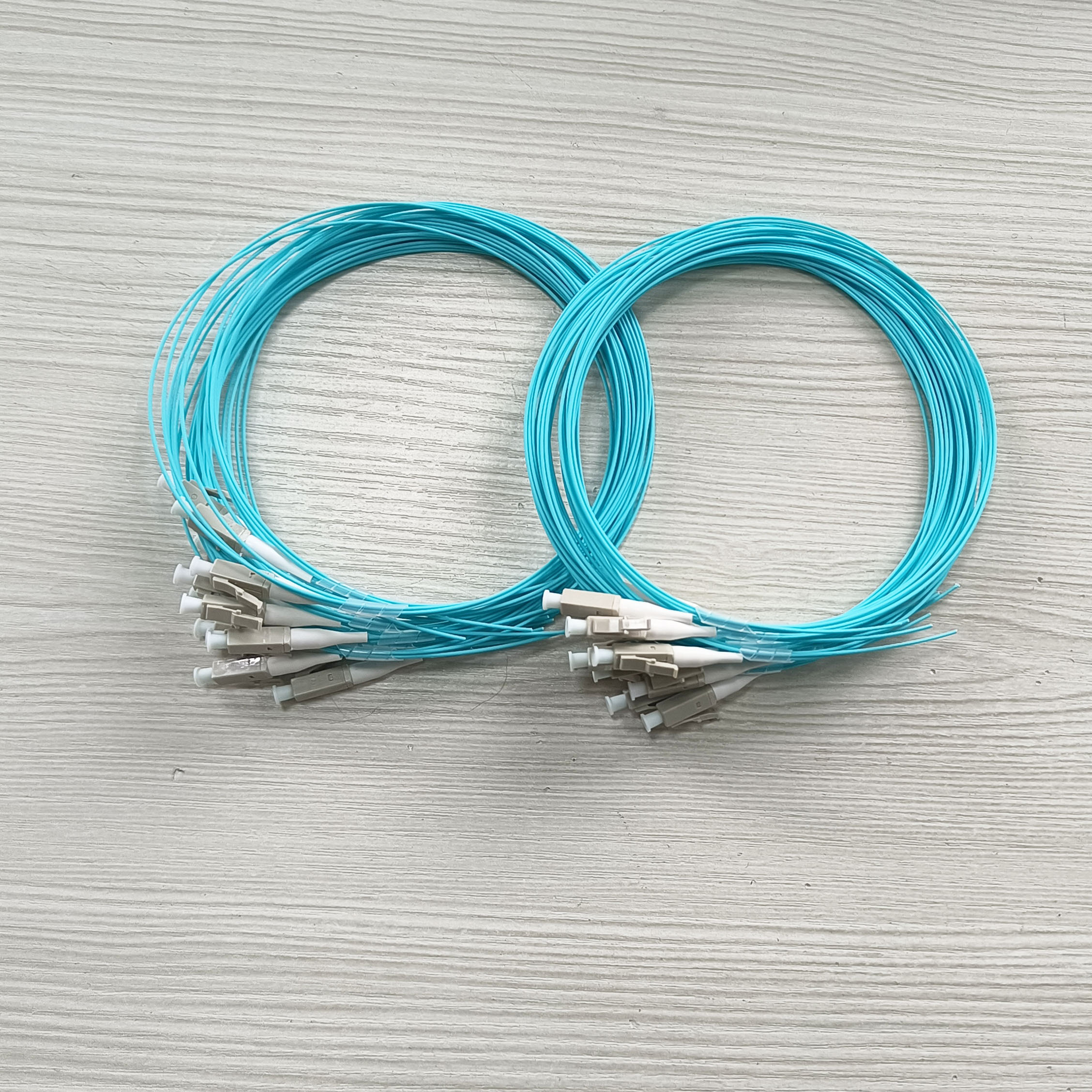 Multimode simplex LC/UPC optical fiber quick connector, carrier grade optical fiber jumper pigtail connector