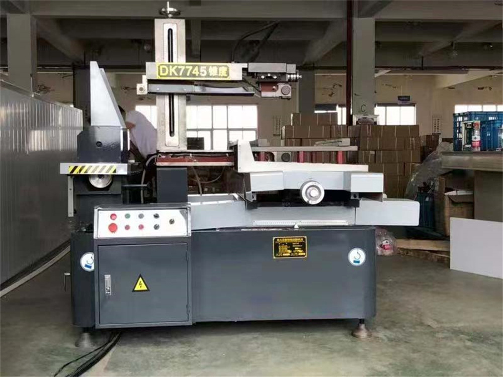 High Quality DK7745 Desktop Cabinet DRO Edm Wire Cutting Machine For Mould Machining