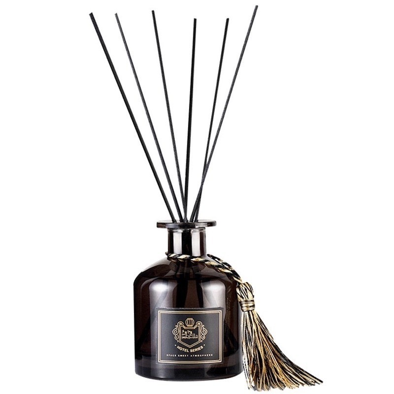 Hotel Smell Odor Eliminator Home Fragrance. Air Freshener Reed Diffuser With Black Rattan Stick.