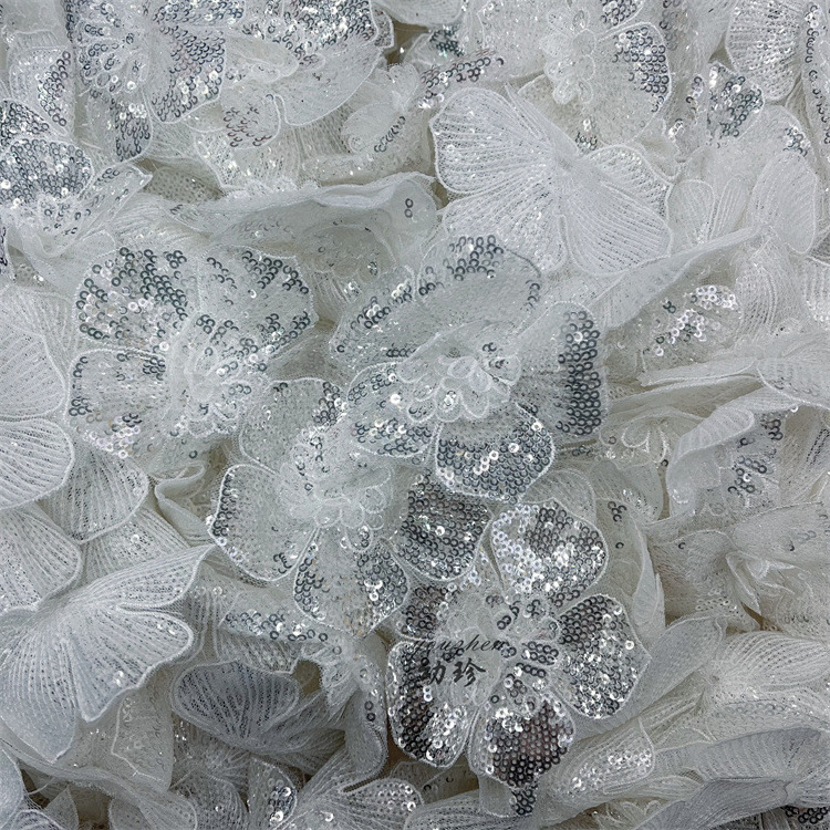 Wholesale White Sequins Flower Patches DIY 3D Beaded Small Flower Appliques for bridal wedding dress