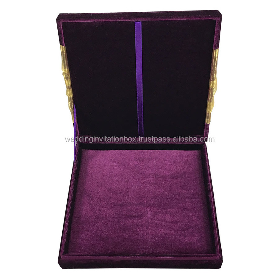 Fleur De Lis Velvet Box For Wedding Invitation Cards