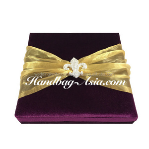 Fleur De Lis Velvet Box For Wedding Invitation Cards