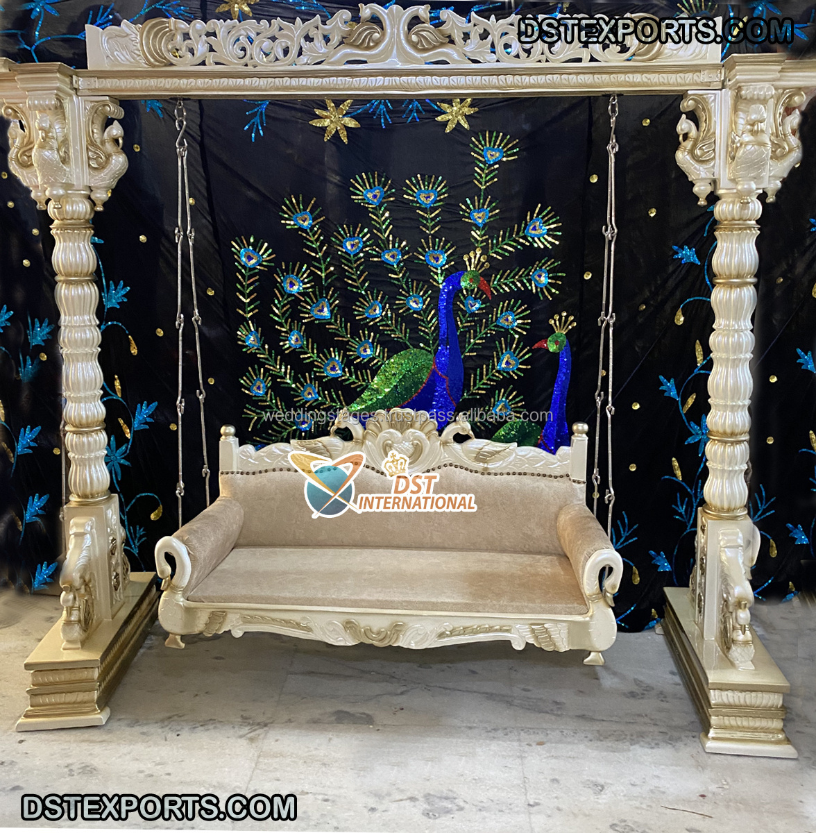 Antique Style Teak Wooden Indoor Swing Indian Style Teak Wood Home