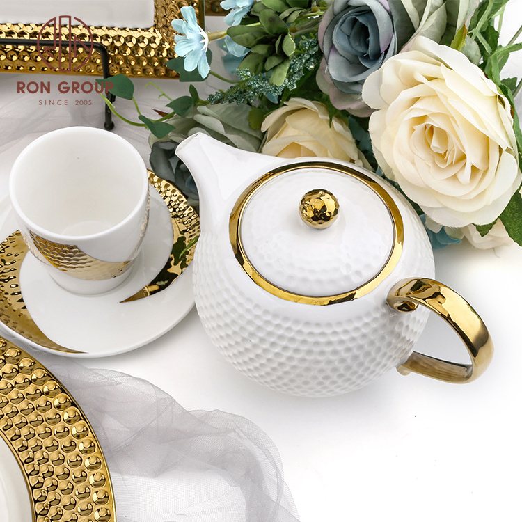 Factory Wholesale Price Royal OEM Gold Rim Bone Coffee Tea Teapot Porcelain White Glazed Teapots Round Ceramic Tea Pot with Lid