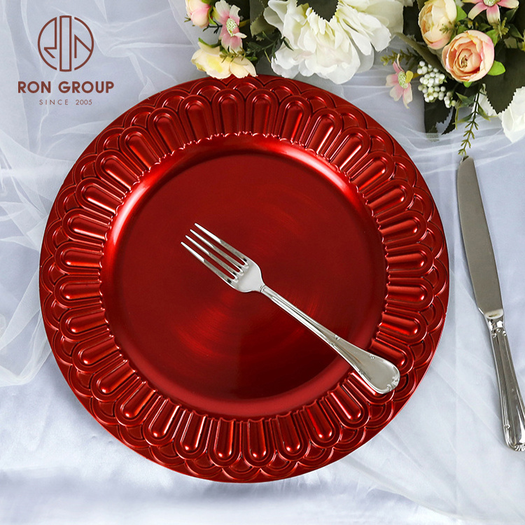 wholesale cheap price new restaurant event table decoration dinner round 13 inch rose gold reef wedding plastic charger plates