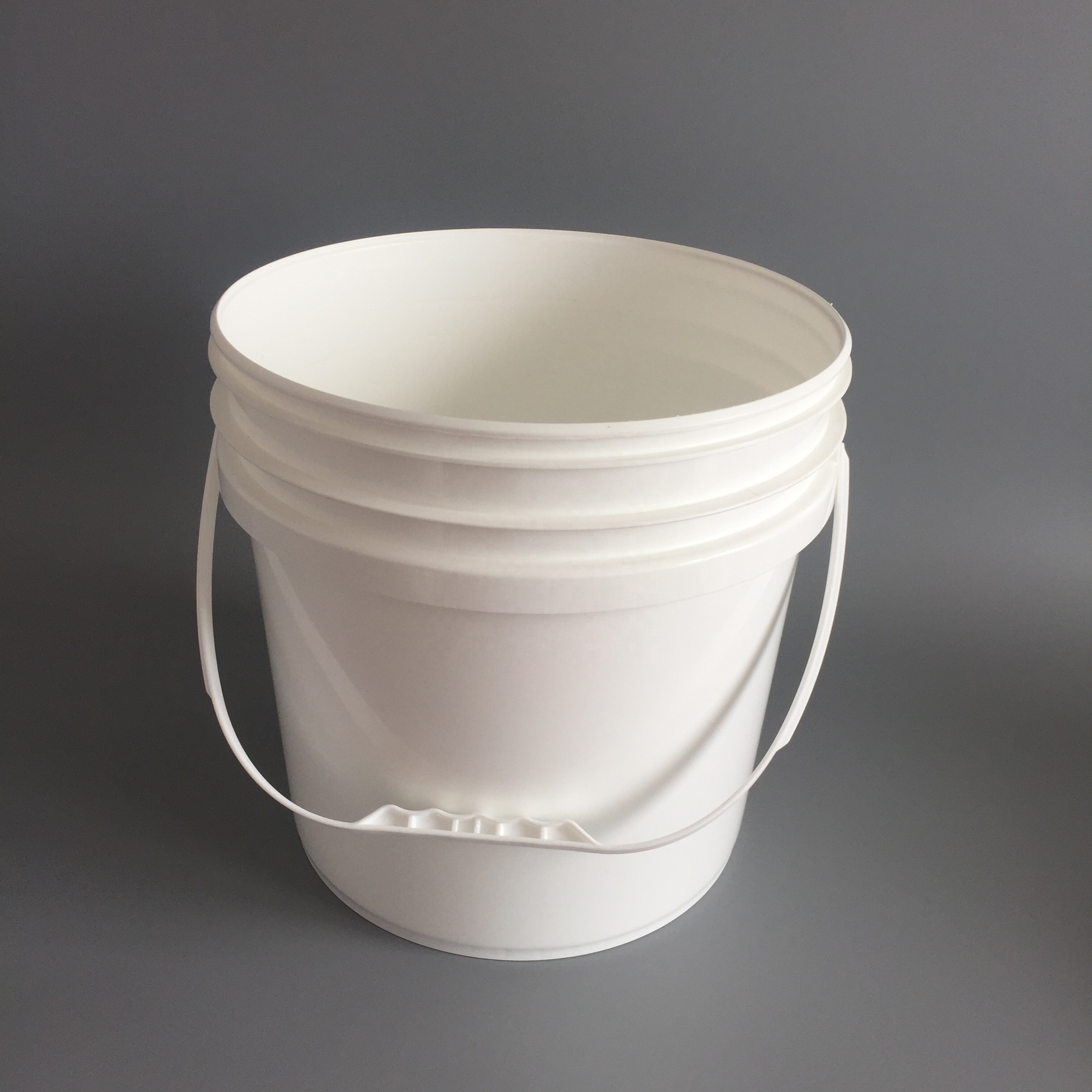 Factory directly supply Colorful Plastic Bucket with wholesale price