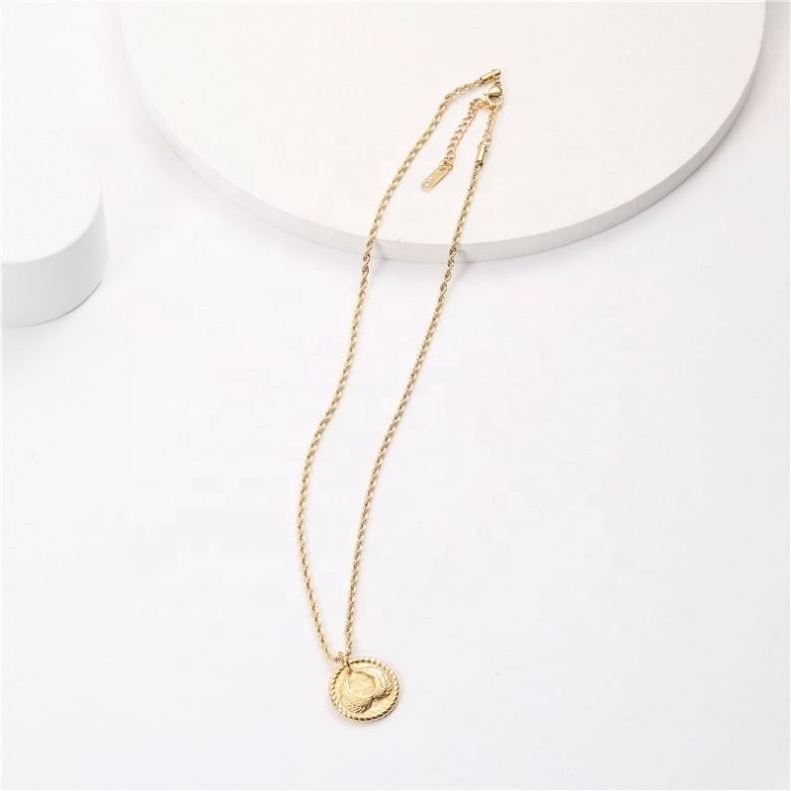 Stainless Steel 18K PVD Gold Plating Coin Necklace Vintage Medal Pendant Guardian Angel Wing Pendant Necklace Rope Chain