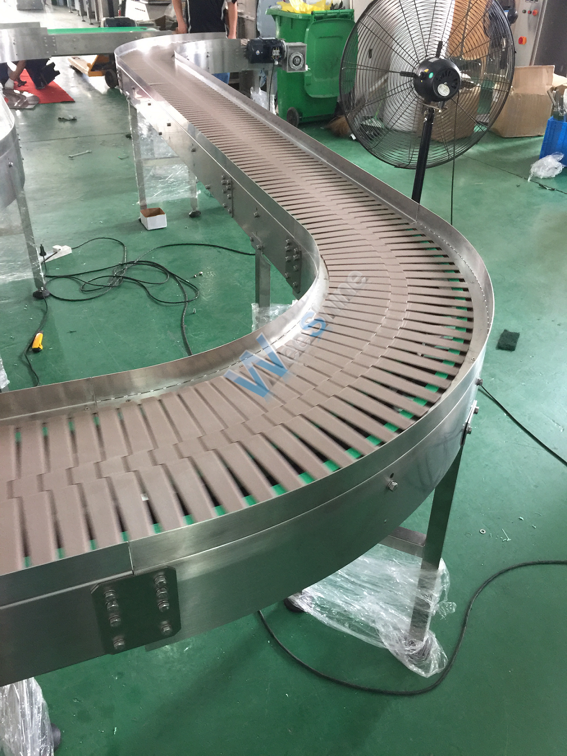 Motorized Curved Expandable Stretchable Flexible Carrier Roller Conveyor for Industry warehouse