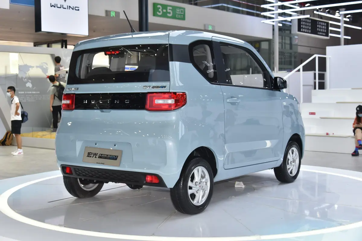 Made In China Small New Energy Electric Vehicles Cars For Sale Wulinghongguang MINI Electric Car Vehicle Cheap Electric EV Car