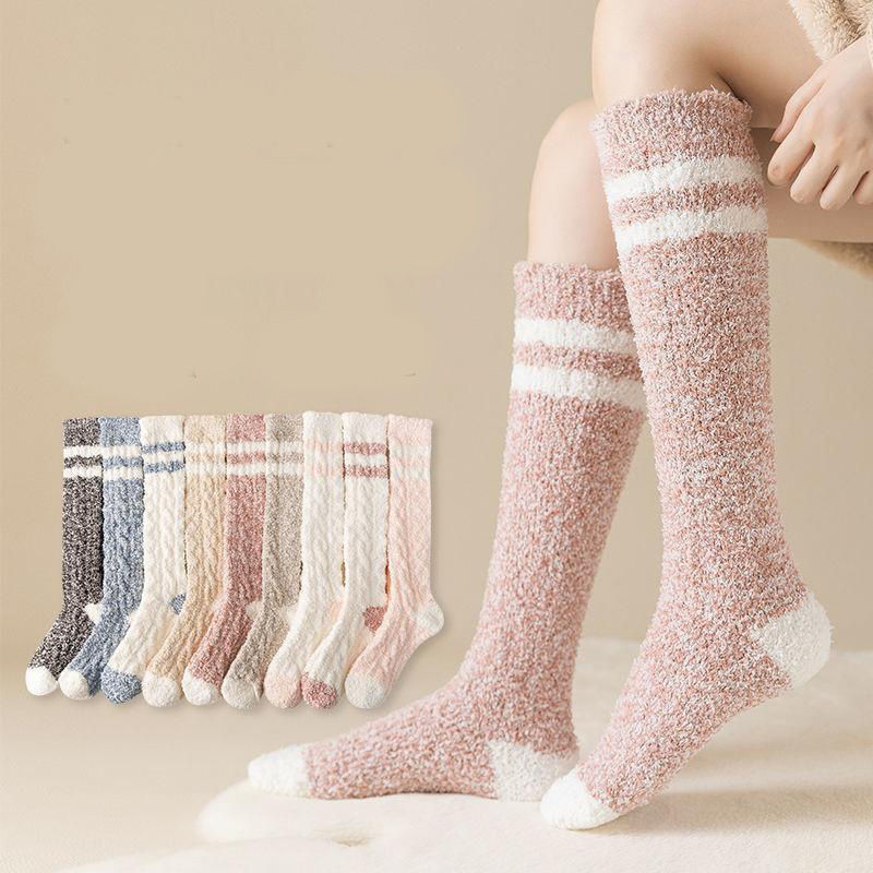 OEM Free sample Slouch cozy women socks custom logo Warm thermal fuzzy terry  winter Women fluffy socks