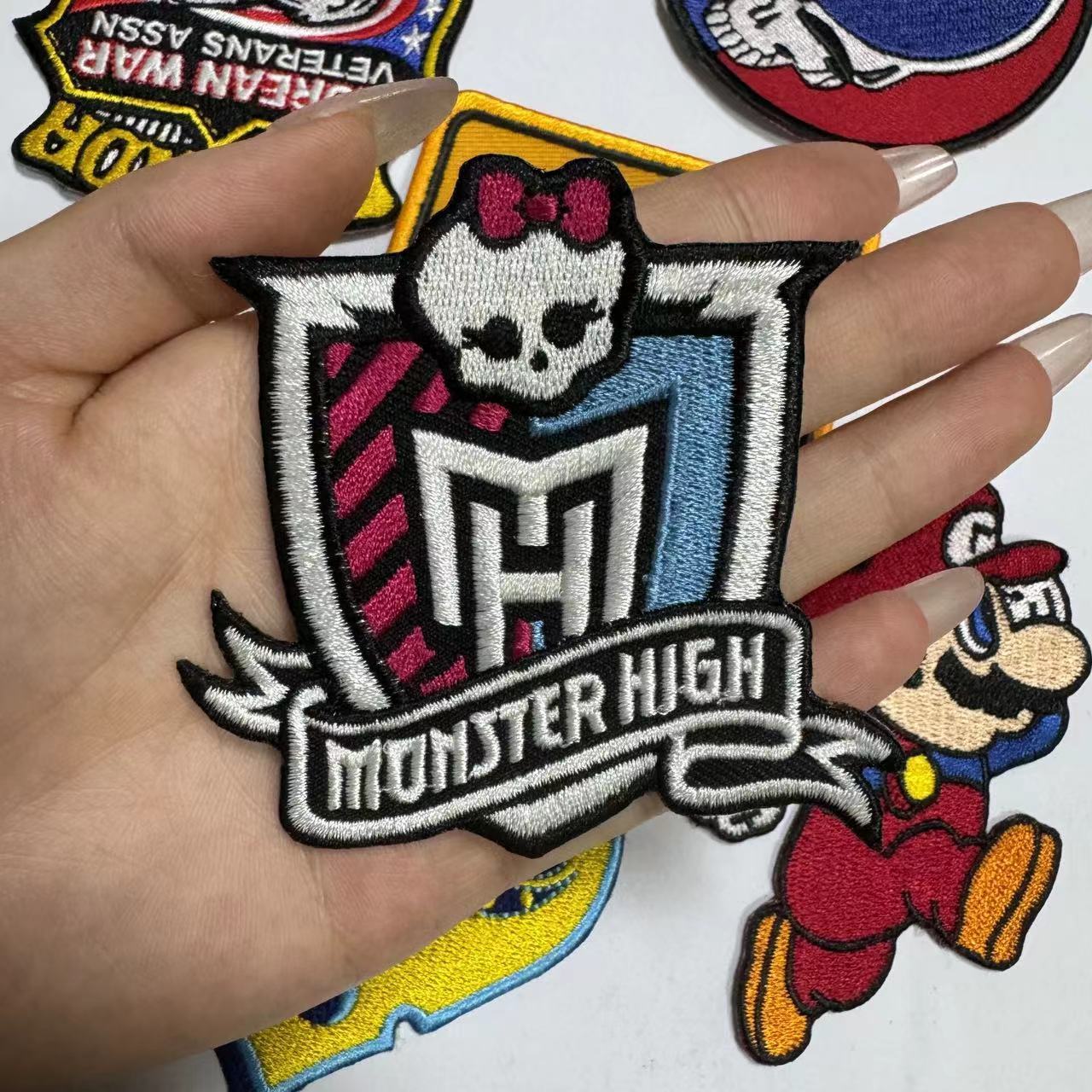 Manufacturer Wholesale Custom Full Half Embroidery Badge Peel and Stick Backing for Cap Custom Patch