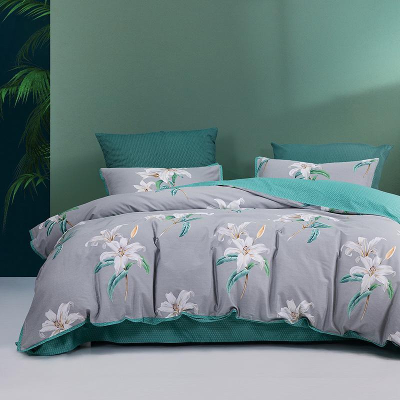 New twill 100% polyester or cotton  paint  printed  microfiber bedding fabric for making bedsheets