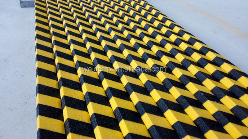 2017 Hot Sale Factory Supply Competitive Fiberglass Anti Slip Stair Nosing