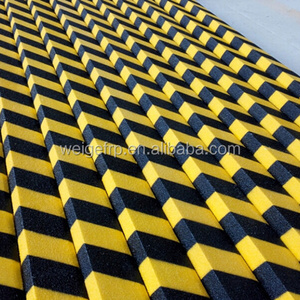 2017 Hot Sale Factory Supply Competitive Fiberglass Anti Slip Stair Nosing