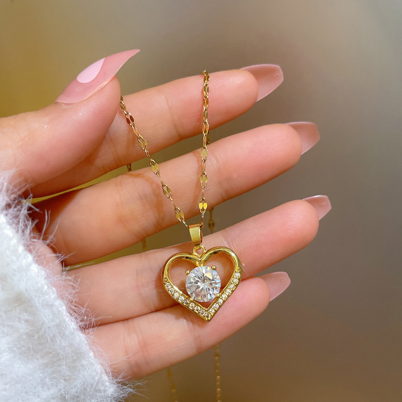 Fine stainless steel colie chain pendant gold plated valentines day zircon charms designer heart classy necklaces