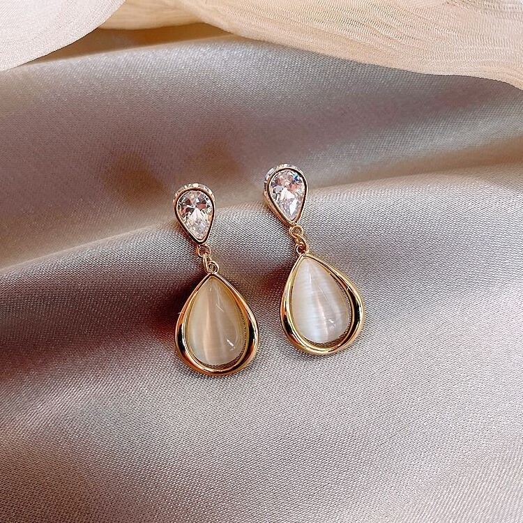 Fashion Korean Drip Shape Luxury Designed Earring New Hot Sale Elegant Opal Earrings For Women