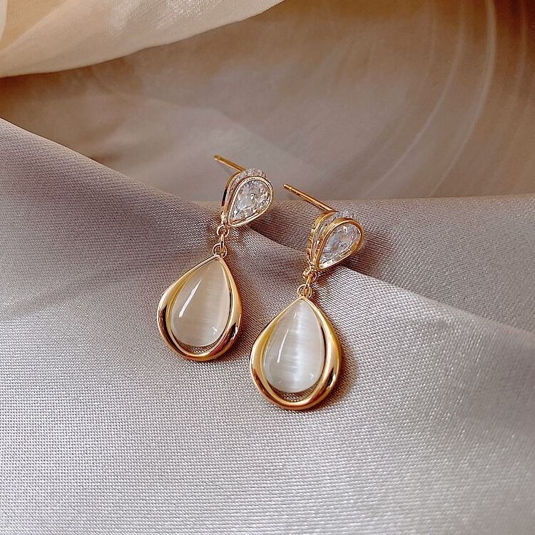 Fashion Korean Drip Shape Luxury Designed Earring New Hot Sale Elegant Opal Earrings For Women