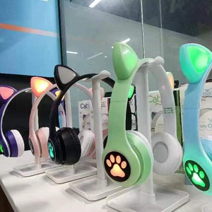 Viv-23m Led Cat Ear Paw Audifonos Running Sports Music Auriculares Gaming Headset Bt True Wireless Cat Ear Headphones