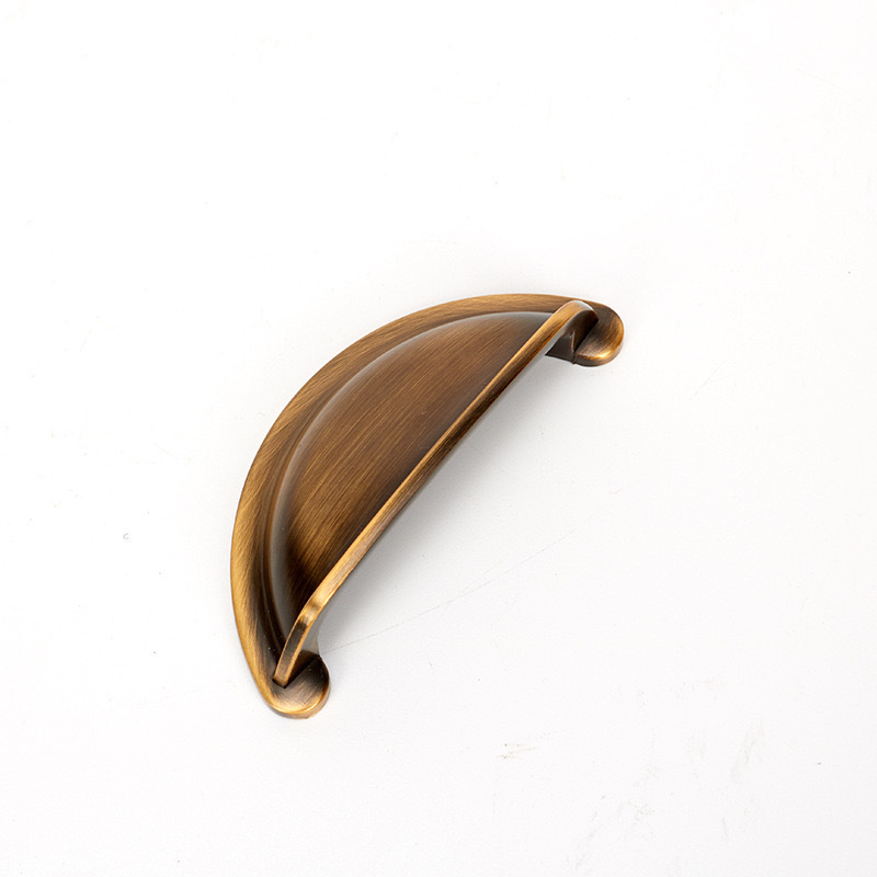 Half Moon Hardware Brass Furniture Kitchen Cabinet Handle Bedroom Luxury Copper Drawer Hurniture Handle Cup Bin Pull Handle