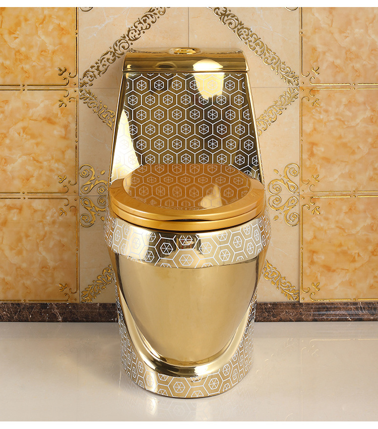 Luxury Sanitary Wares First-class Quality Electroplated Hotel Golden Wc Bathroom Commode Ceramic One Piece Gold Toilet