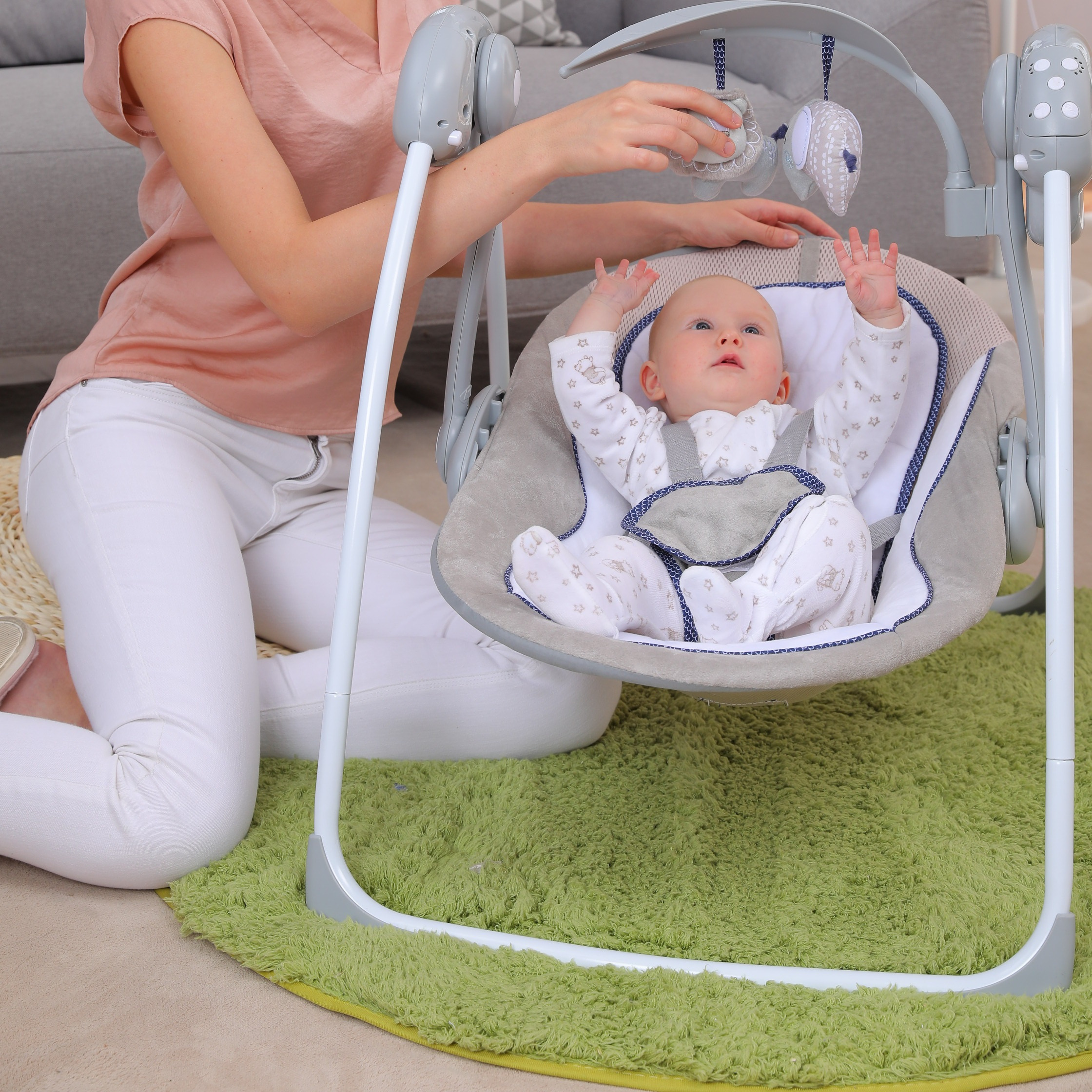 Most Reliable Manufacturer Gross Weight 4Kg Baby Electric Cradle Swing With Music Suitable For 0-12 Months Baby