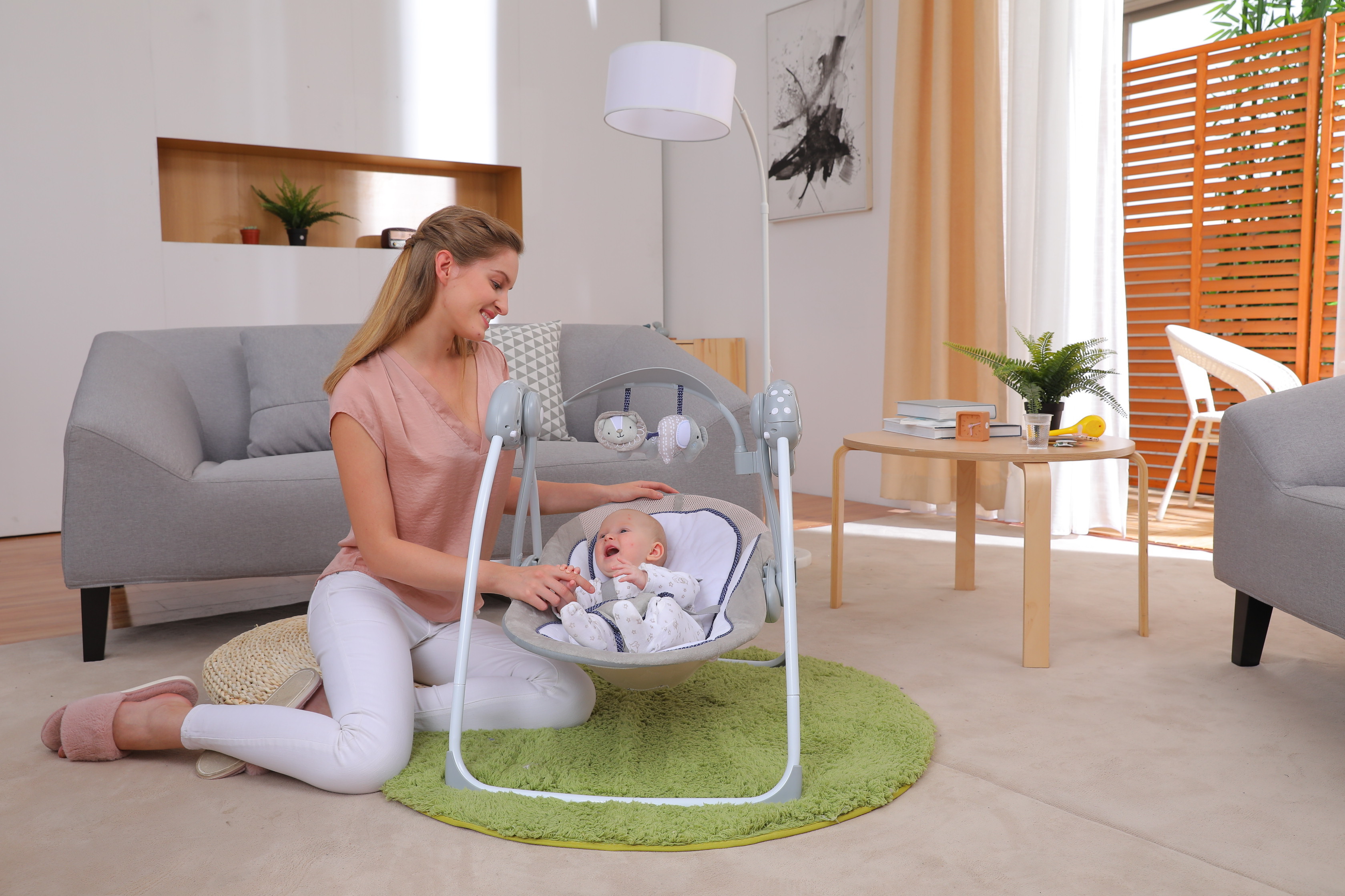 Most Reliable Manufacturer Gross Weight 4Kg Baby Electric Cradle Swing With Music Suitable For 0-12 Months Baby