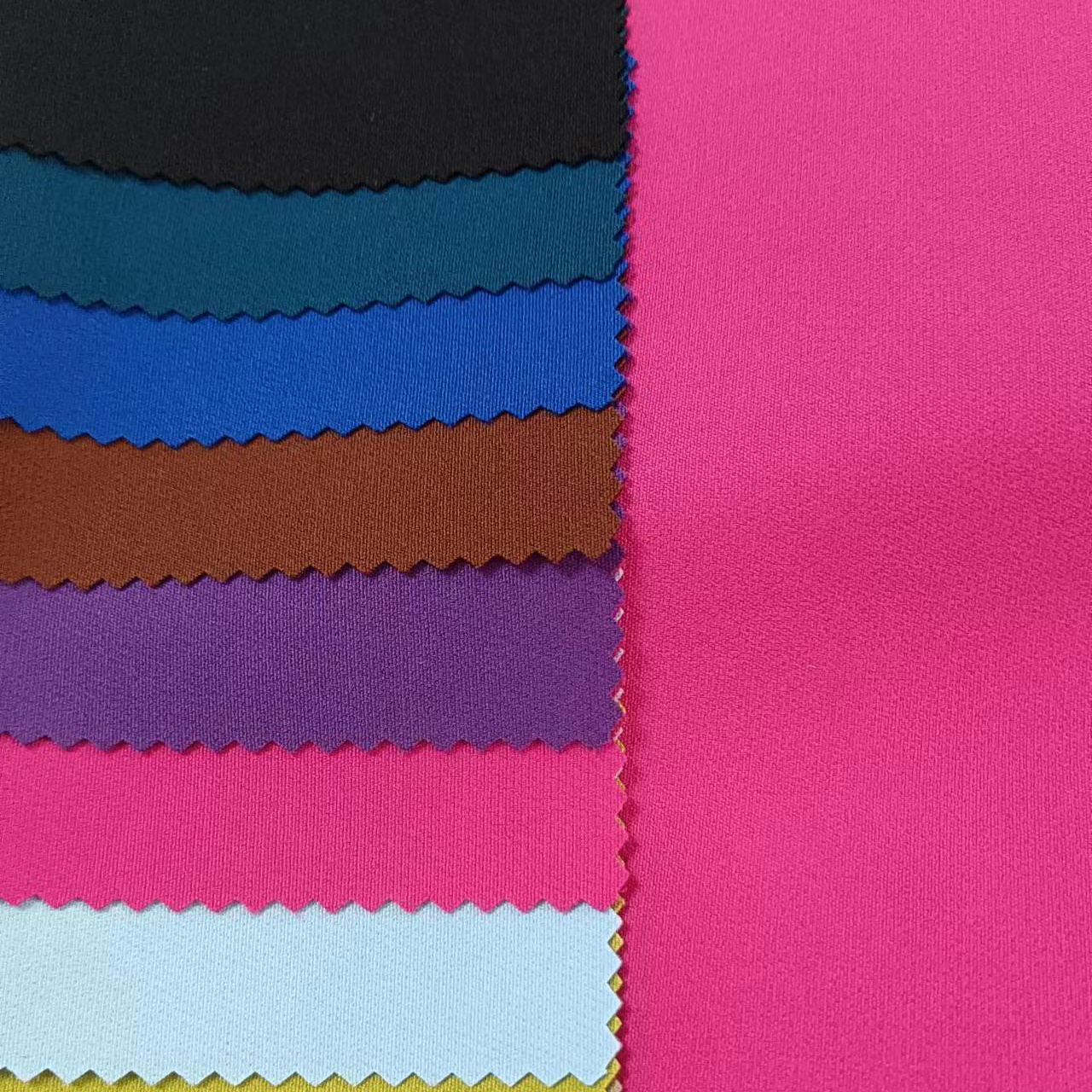 95% polyester four way strech spandex fabric 120-130gsm