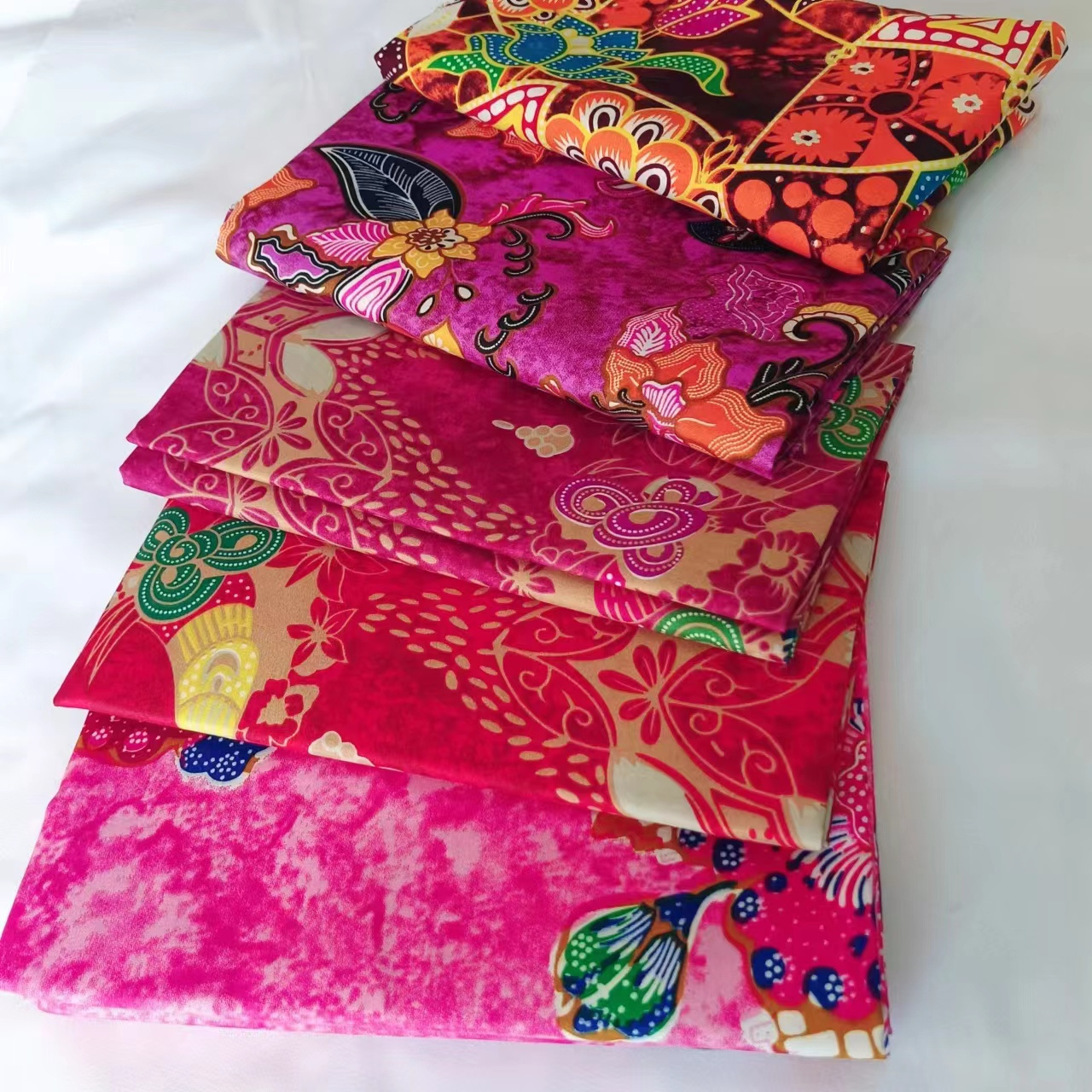 Factory cheap price thai traditional fabric sarong batik Southeast Asia sarong pareo  print fabric sarong Indonesia lungi