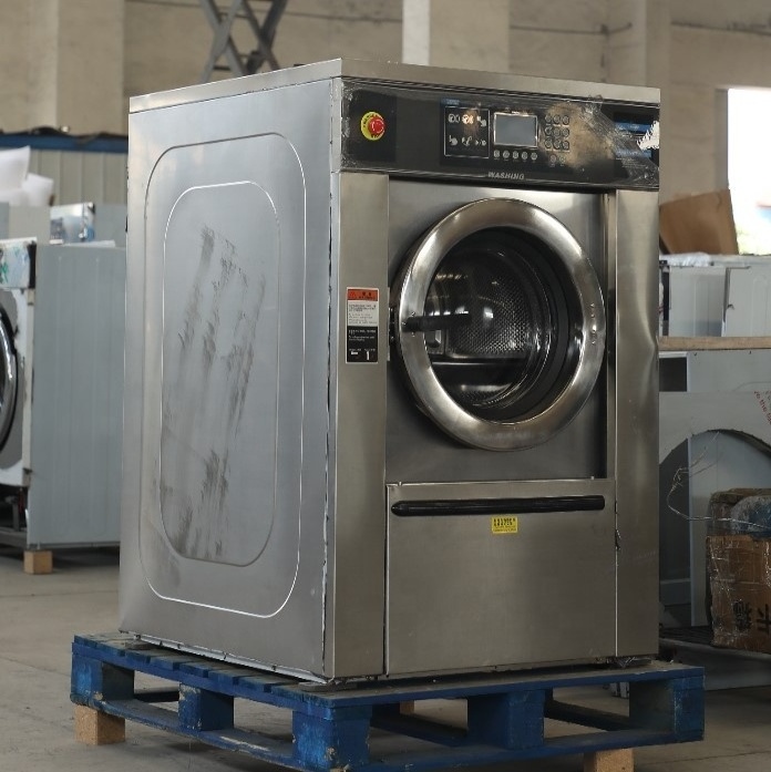 Automatic industrial clothes washing machine with large capacity