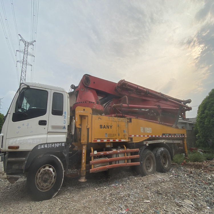 Used Sany Heavy 38-49m Original Paint Industry Isuzu chassis 2011-2016 year Concrete Pump Truck