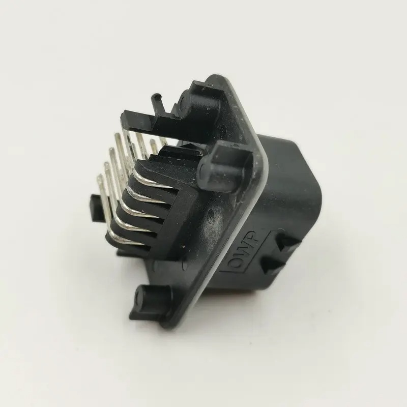 1-776262-1 PCB Mounting Header Vertical Wire-to-Board 14-Pin Sealable Plug Connector