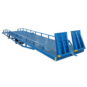 12 ton hydraulic container loading unloading platform mobile  boarding bridge Movable Climbing Platform