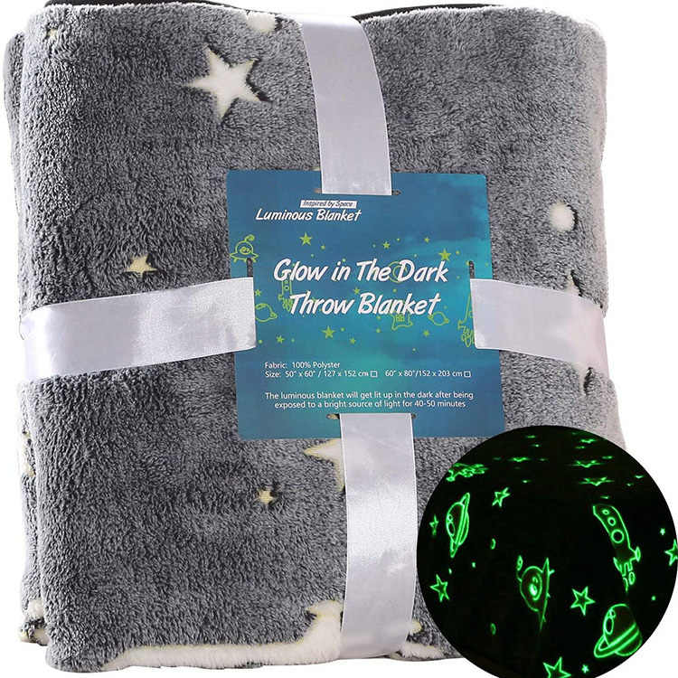 Luminous Double-Sided Glow In The Dark Cozy Flannel Cute Star Pattern Custom Design Plush Blanket