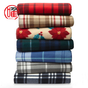 China Manufacturer Factory Price Wholesale Cheap Weight Cozy Thick Polar Fleece Plaid Printed Promotional Gift Throw Blankets