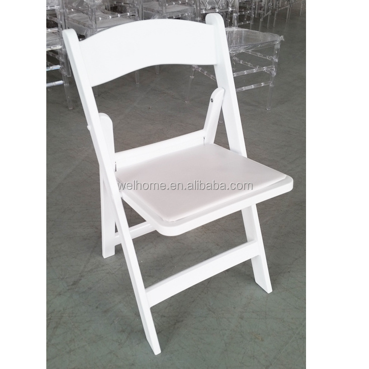 Wholesale foldable chair wedding event plastic wimbledon garden chairs white resin folding chair