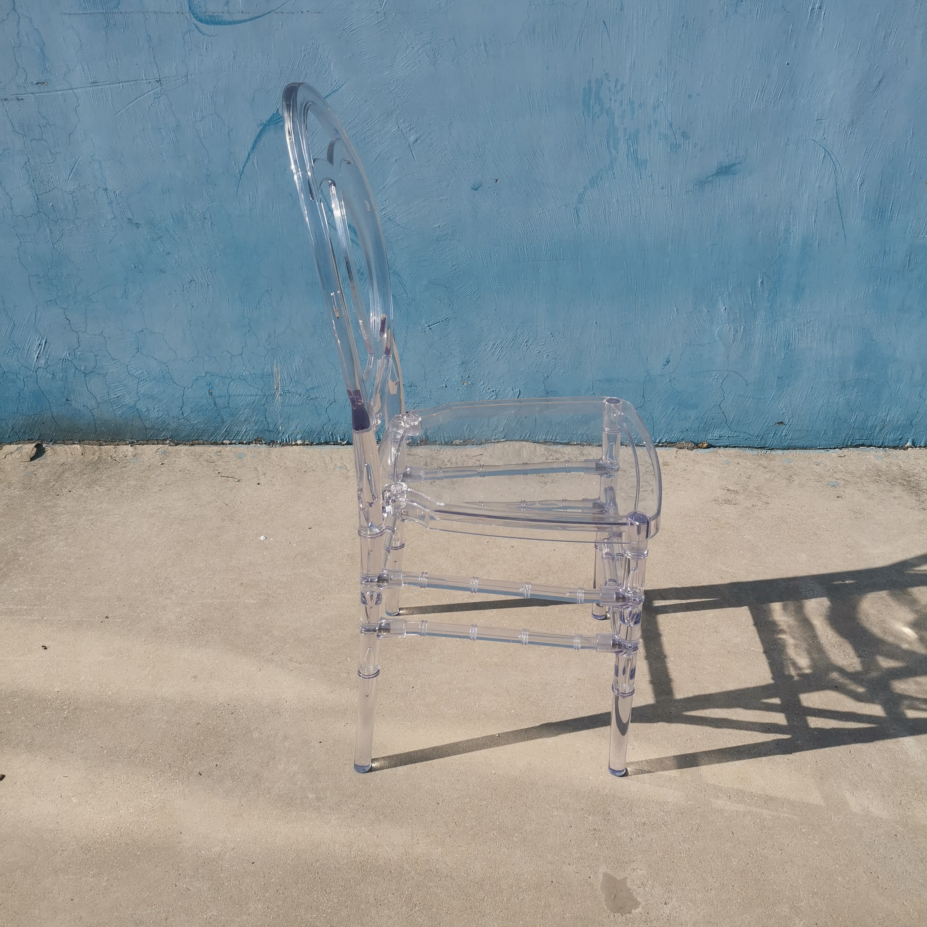 Wholesale Stackable Clear Resin Acrylic Chavari Chairs Hotel Round Back Plastic Events Wedding Transparent Chiavari Chair